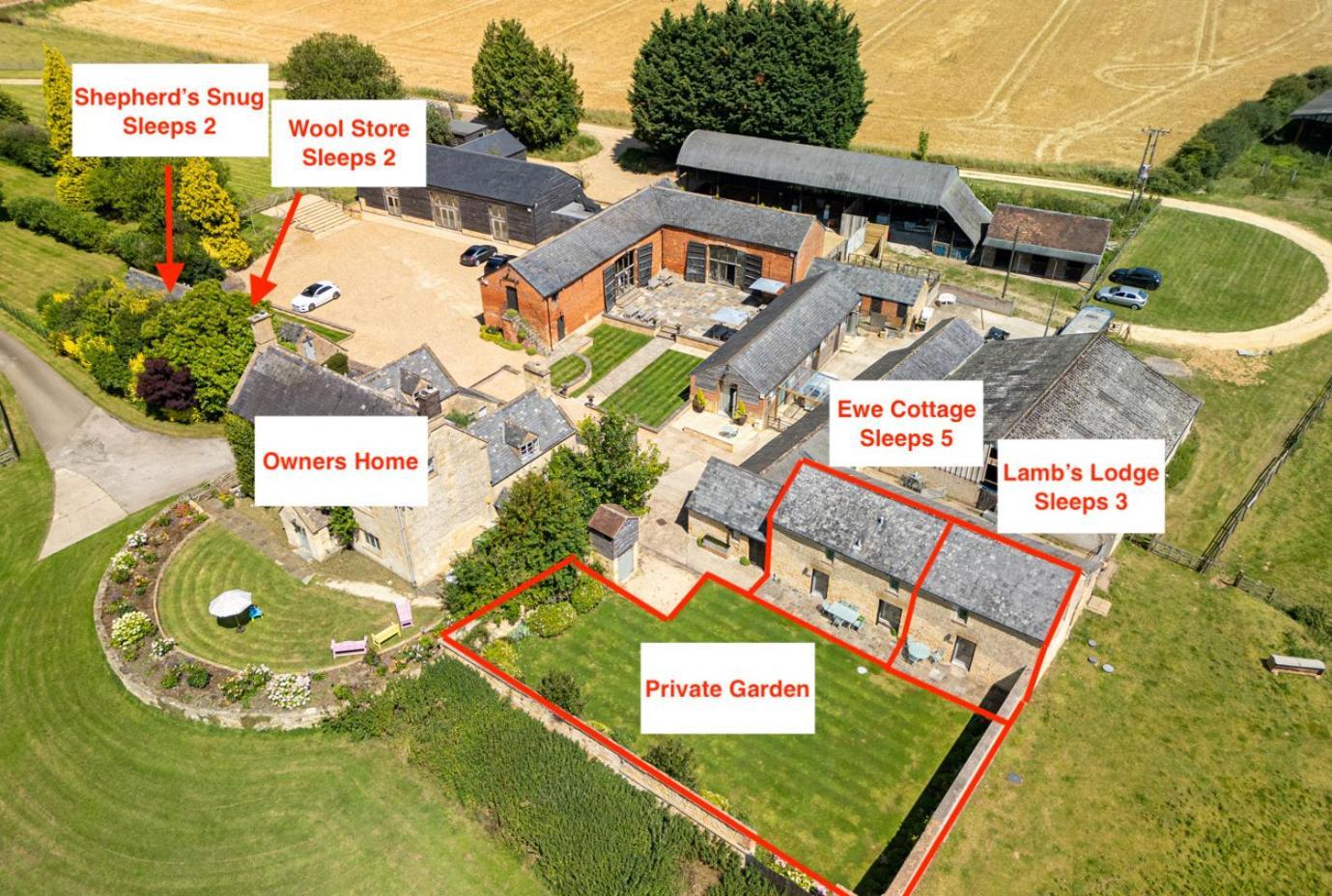 Sleep 12 Across 4 Cotswold Cottages At Mickleton Hills Farm Chipping Campden Exterior photo